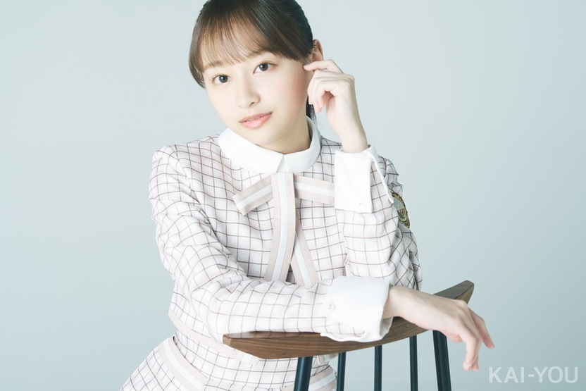 日向坂46 影山優佳、1st写真集発売「幸せなサプライズプレゼントになっ