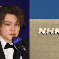 岡本カウアンさんの証言を報じたNHK／画像は<a href="https://www.youtube.com/live/EoWwZpOZyyk?feature=share" target="_blank">会見のYouTube配信</a>より、NHK社屋は編集部撮影