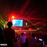 「DreamHack Japan 2023 Supported by GALLERIA」で行われたホロライブ Collabo Stage-18／画像はDreamHack Japan 2023からの提供© 2016 COVER Corp.