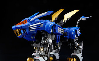 これぞ金属生命体　ゾイド「ブレードライガー」合金製フィギュアが放つ重量感