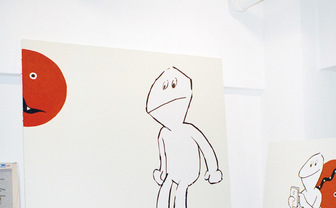 オオクボリュウ 初個展「アイフォン割れた」新作100点で構成