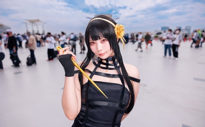 夏コミ Spy Family ヨルのコスプレ スカートを短くウエストをタイトに Kai You Net