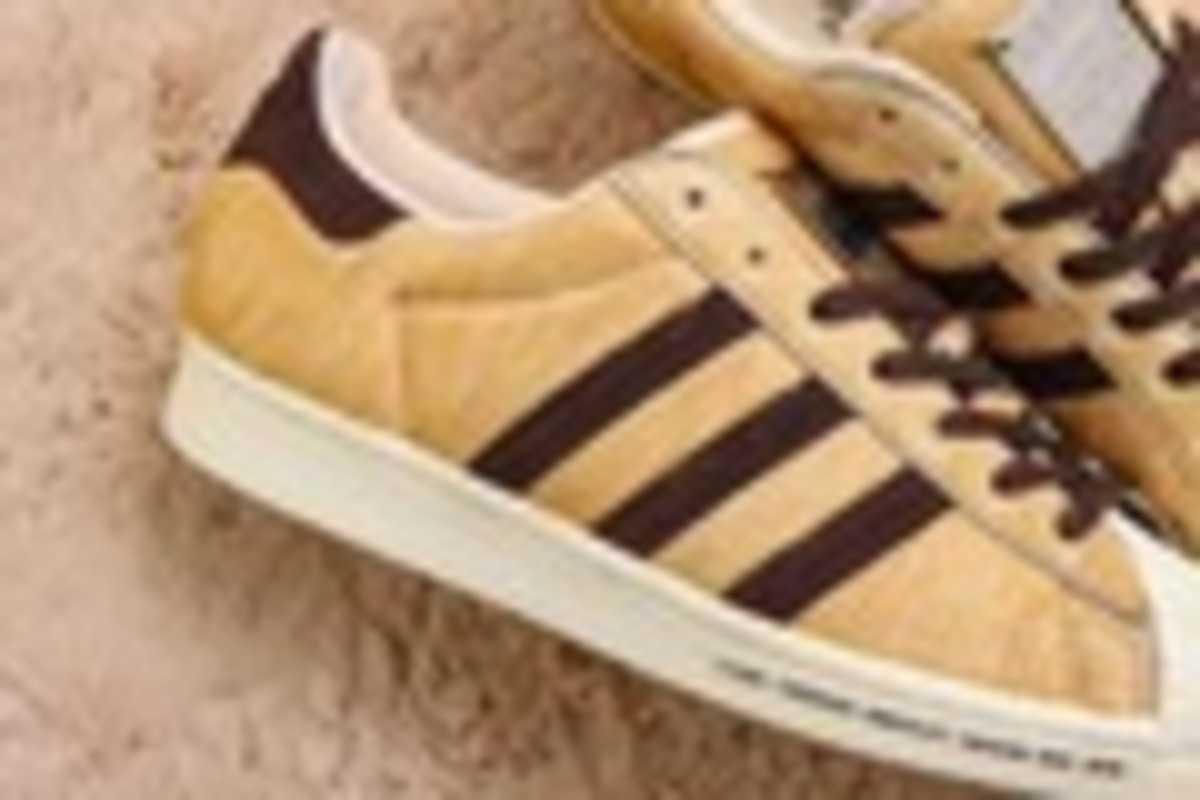 「adidas Originals SUPERSTAR DOG atmos “HACHIKO”」