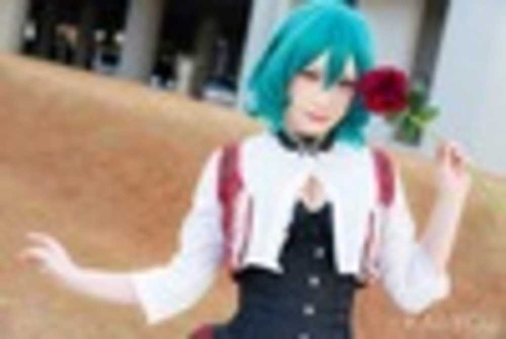 璃都さん『東方Project』風見幽香のコスプレ