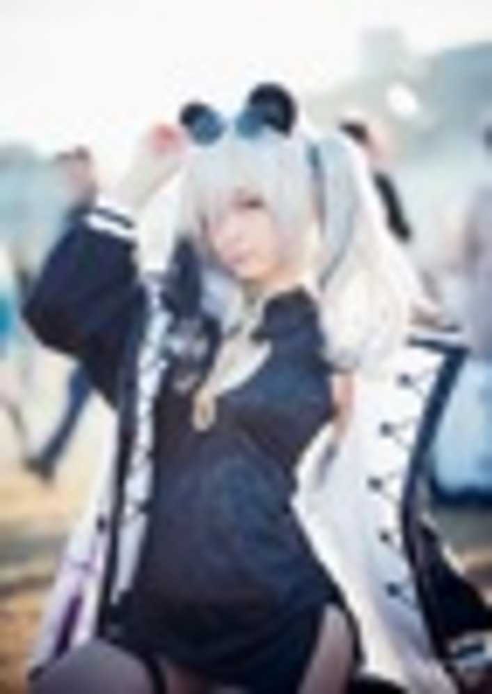 「コミックマーケット97」（C97）伊織もえのコミケコスプレ写真／『アークナイツ』エフイーターのコスプレ