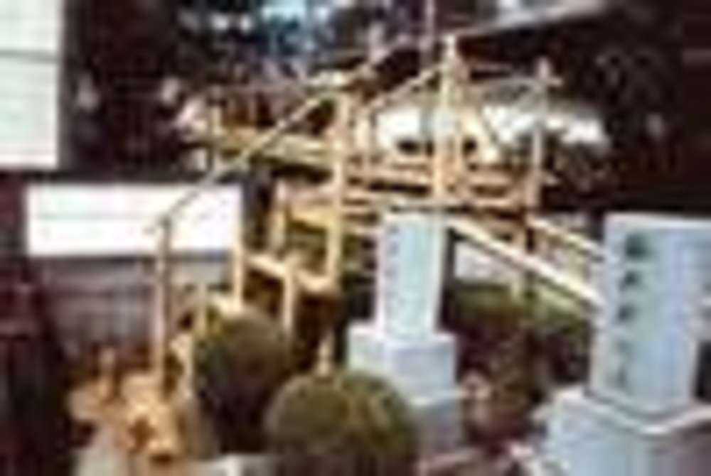 蔡國強 「水の波紋95」のためのプロジェクトのドローイング（橋）　1995年